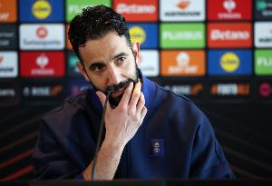 阿莫林可能成为第三位对瓜帅三连胜的主帅，前两人是图赫尔克洛普