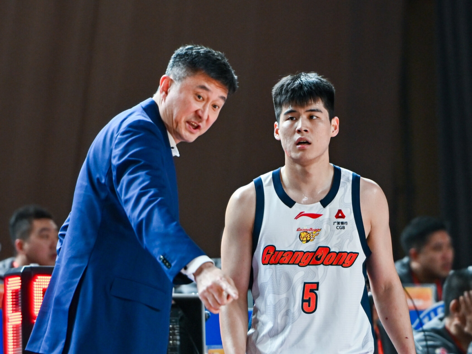 麻将胡了官网-CBA告别24年垄断，迎来全新乱世！上一次没辽粤，姚明夺冠
